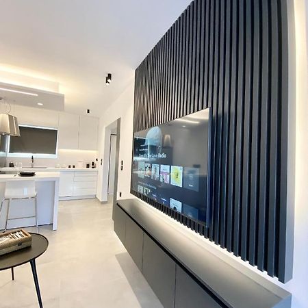 Seafront Apartment By C2C Architects Kalivia Thorikou Екстериор снимка