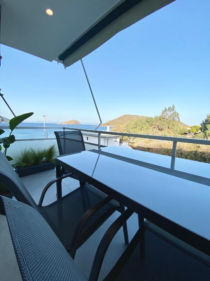 Seafront Apartment By C2C Architects Kalivia Thorikou Екстериор снимка